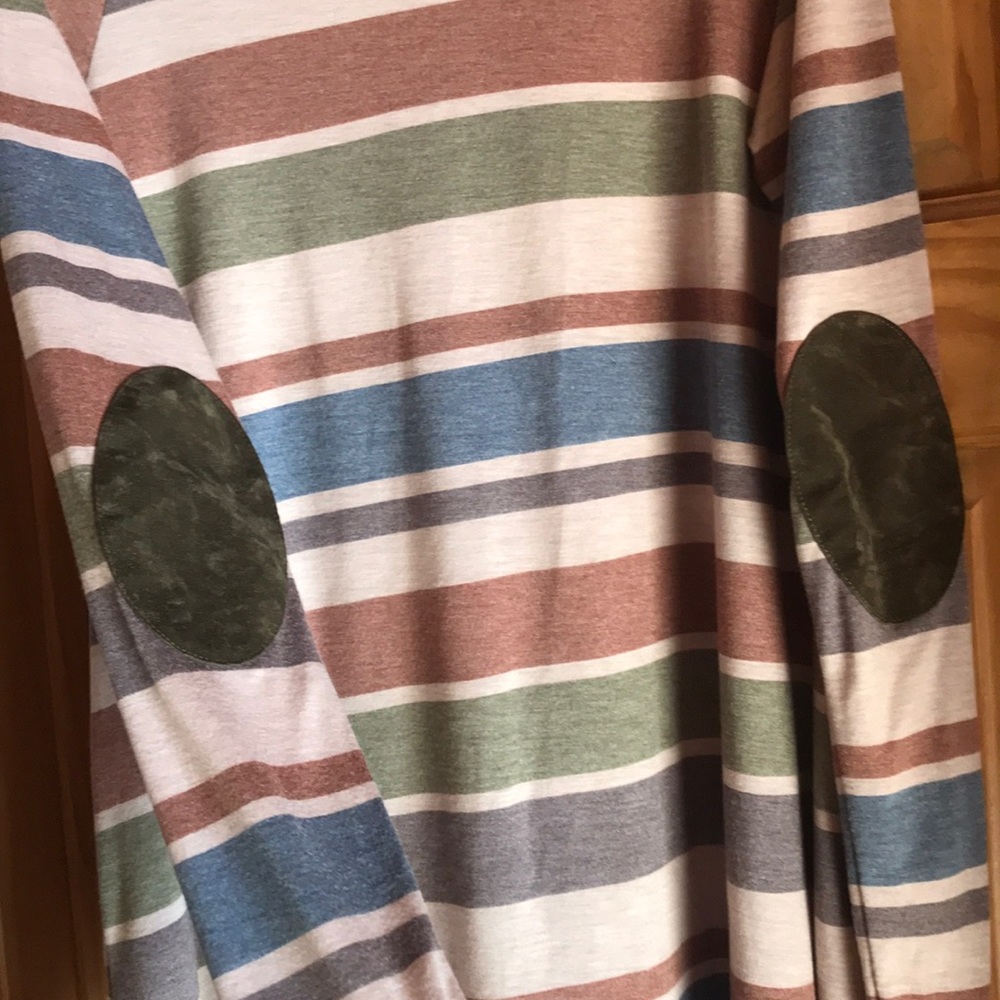 MTS tunic - Picture 2 of 3